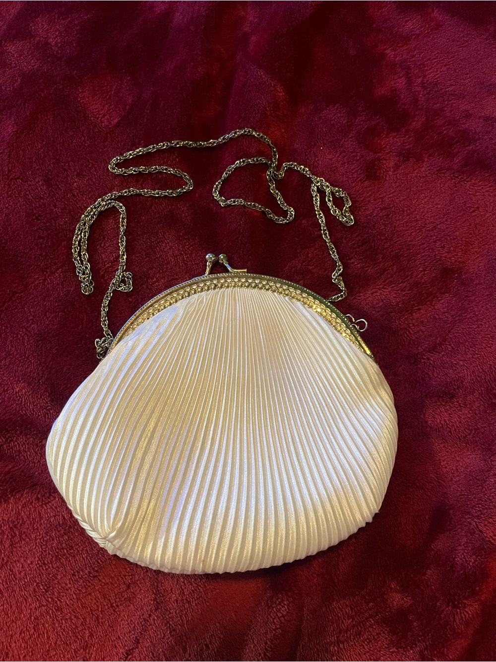 Vintage Clair’s Elegant Ivory Pleated Evening Crossbody Bag with Gold Chain